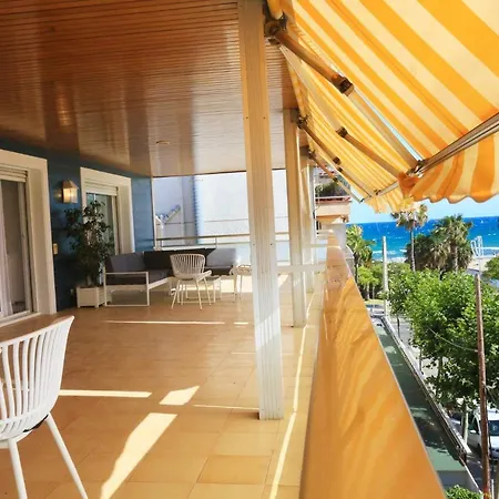 Litoral Costa Dorada - Aquarium Only Families Apartment