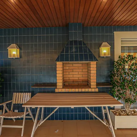 Litoral Costa Dorada - Aquarium Only Families Apartment